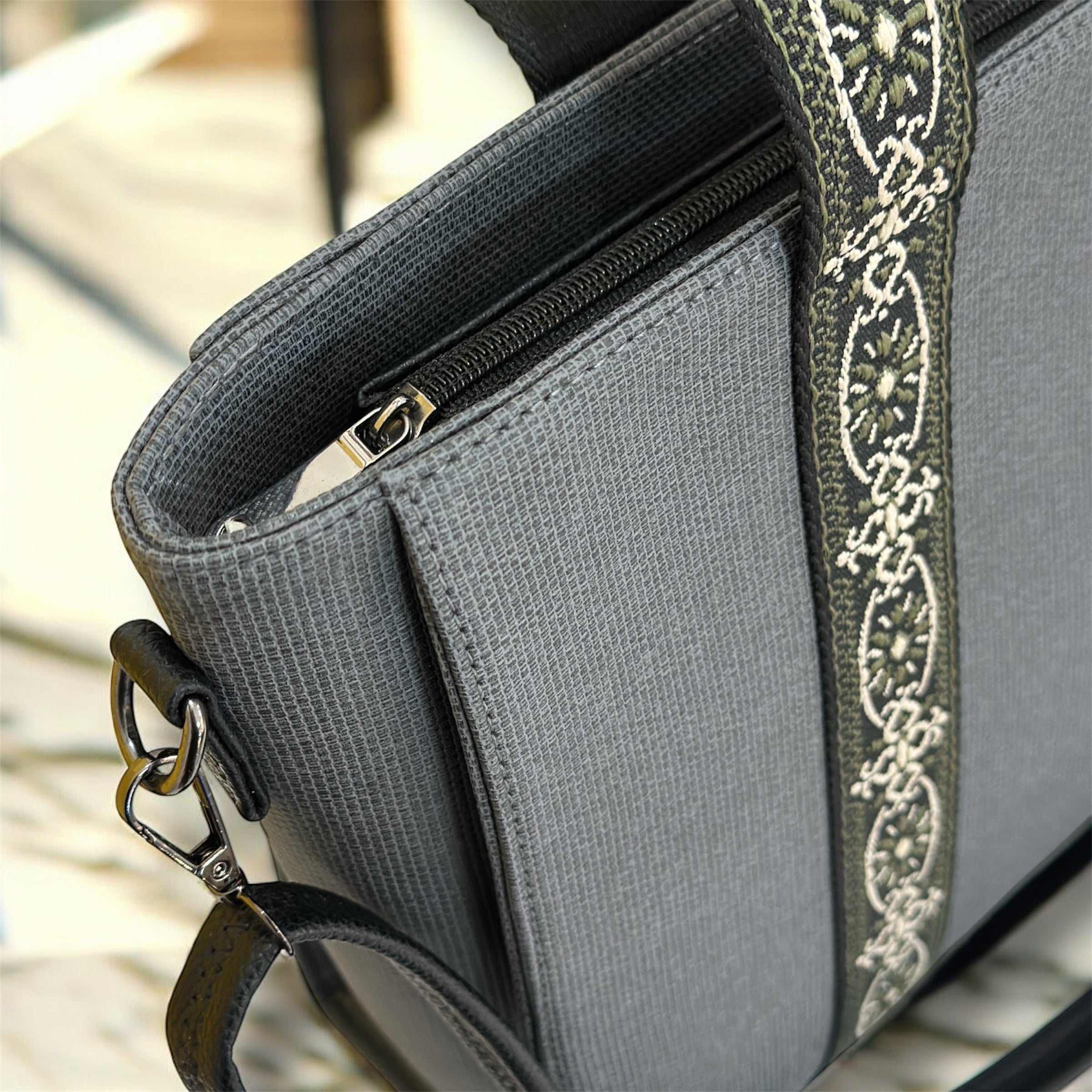 Women’s Woven Canvas Tote Bag with Jacquard Webbing