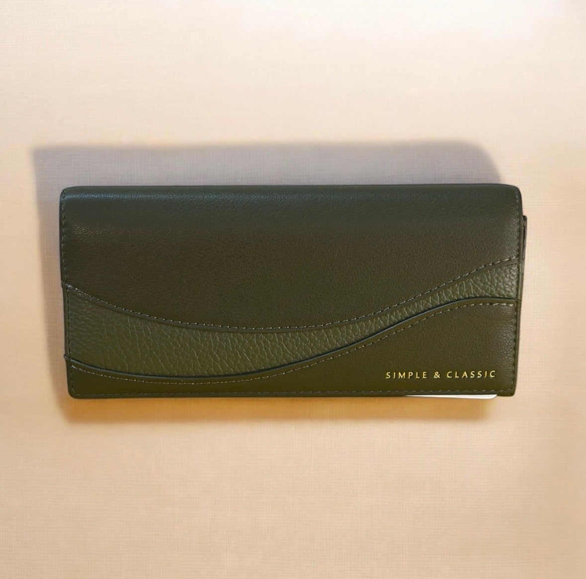 Elegant Long Wallet with Multiple Compartments & Classic Flap Design