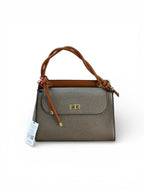 Elegant Top Handle Handbag with Flap Closure – Classic Everyday Satchel