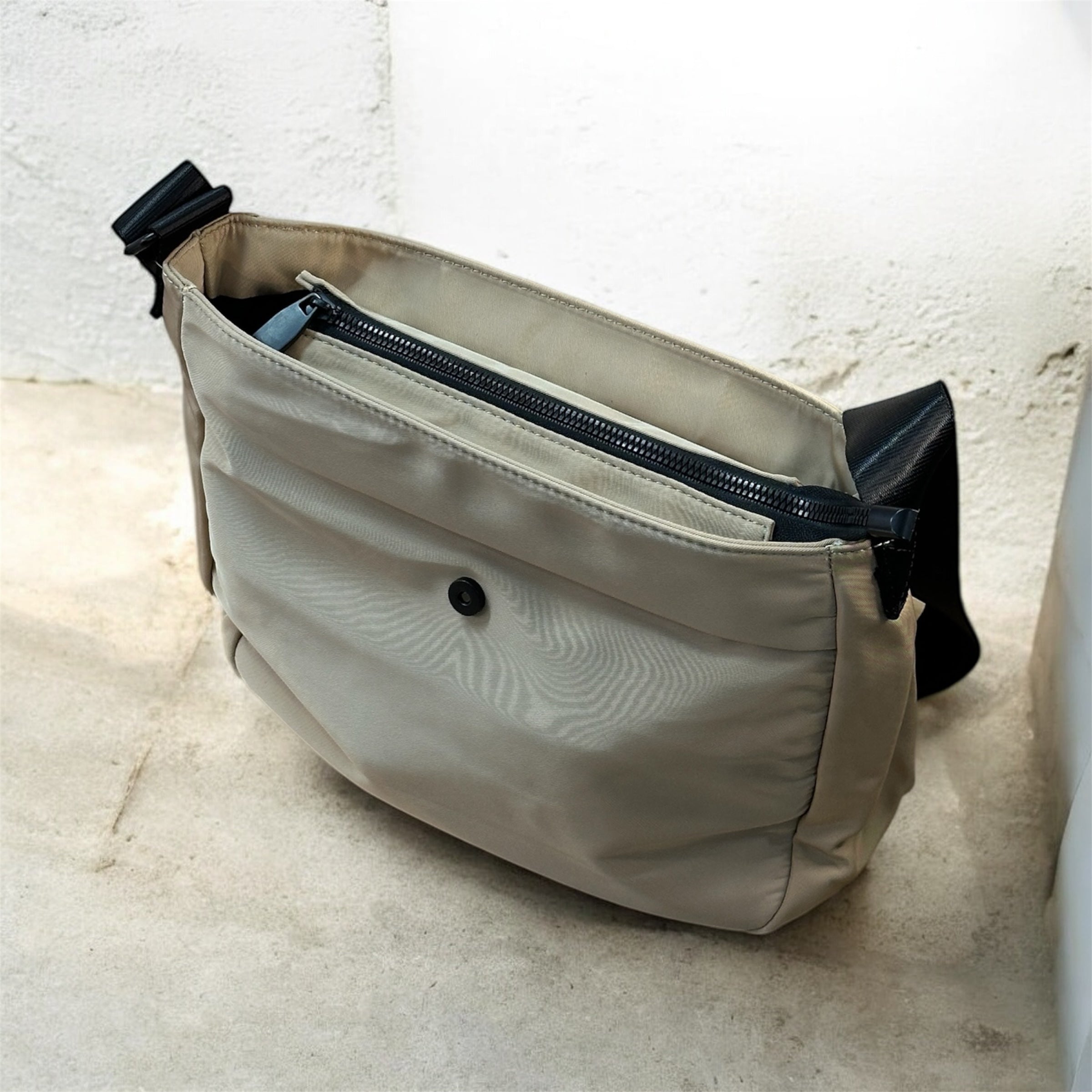 MetroFlex Urban Crossbody Bag