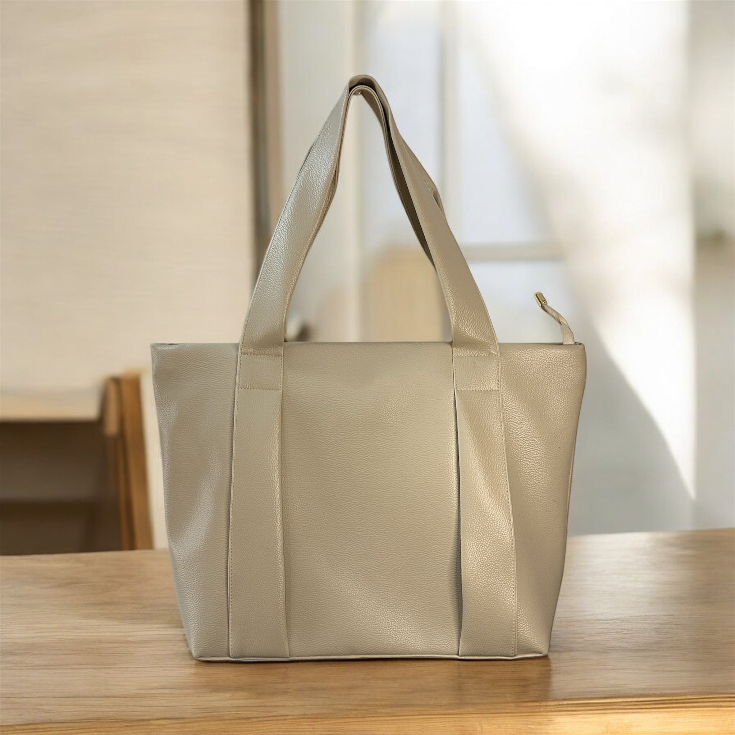 Minimal BlackTote Bag with Front Zip Pocket – Everyday Carry Tote