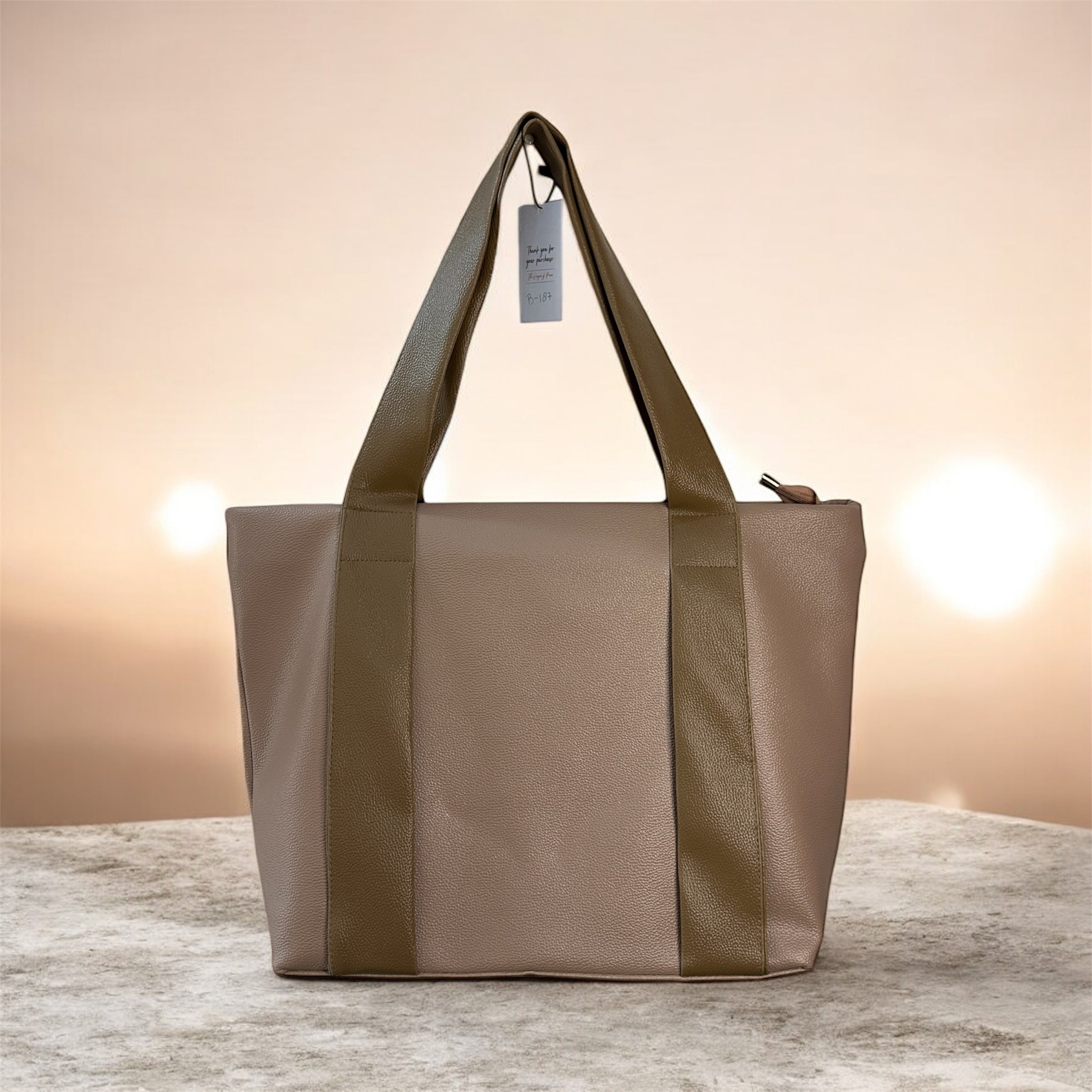 Minimal BlackTote Bag with Front Zip Pocket – Everyday Carry Tote