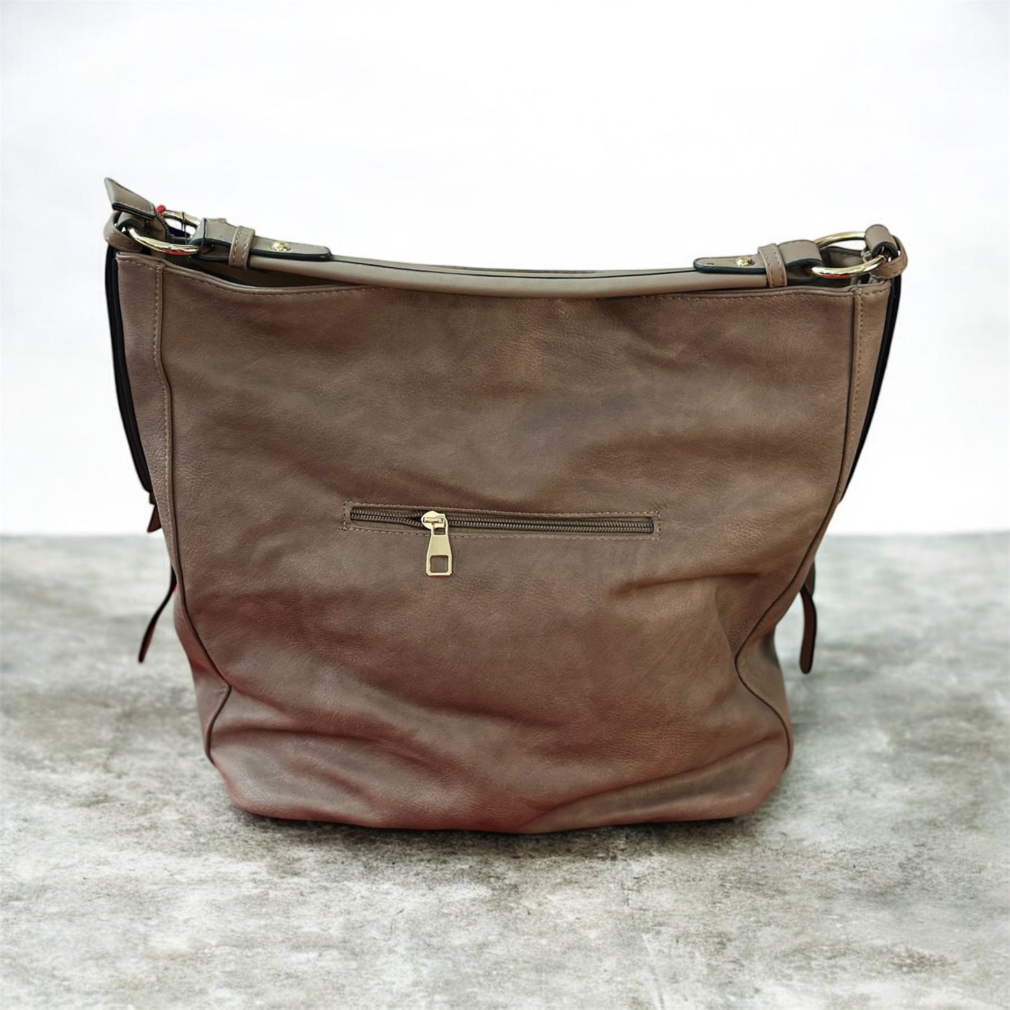 Classic Brown Leather Shoulder Bag – Elegant Daily Carry with Handle + Strap