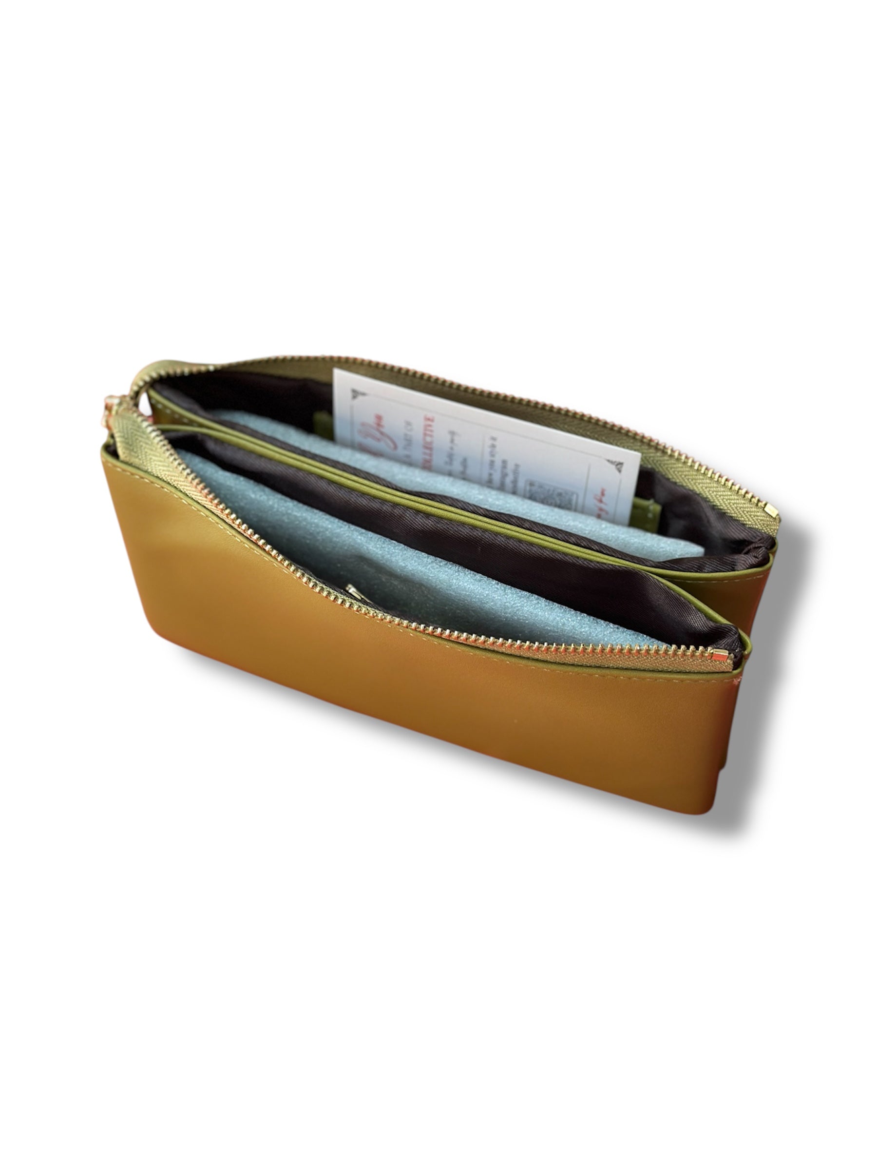 Slim Multi-Compartment Wristlet Wallet