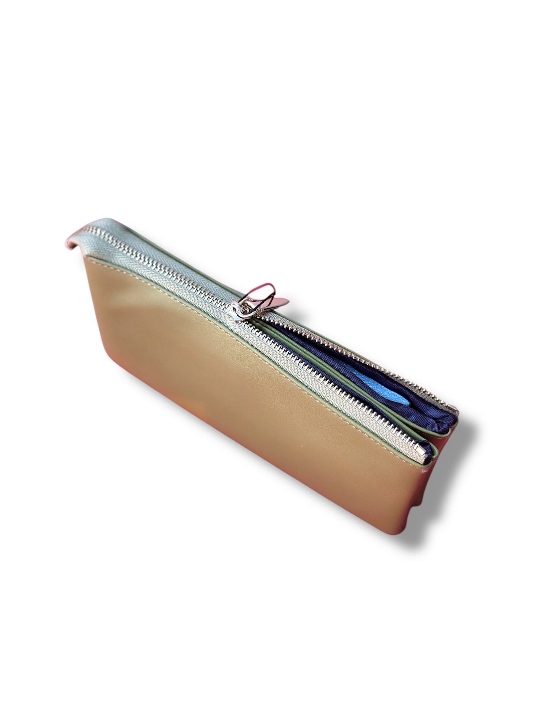 Slim Multi-Compartment Wristlet Wallet