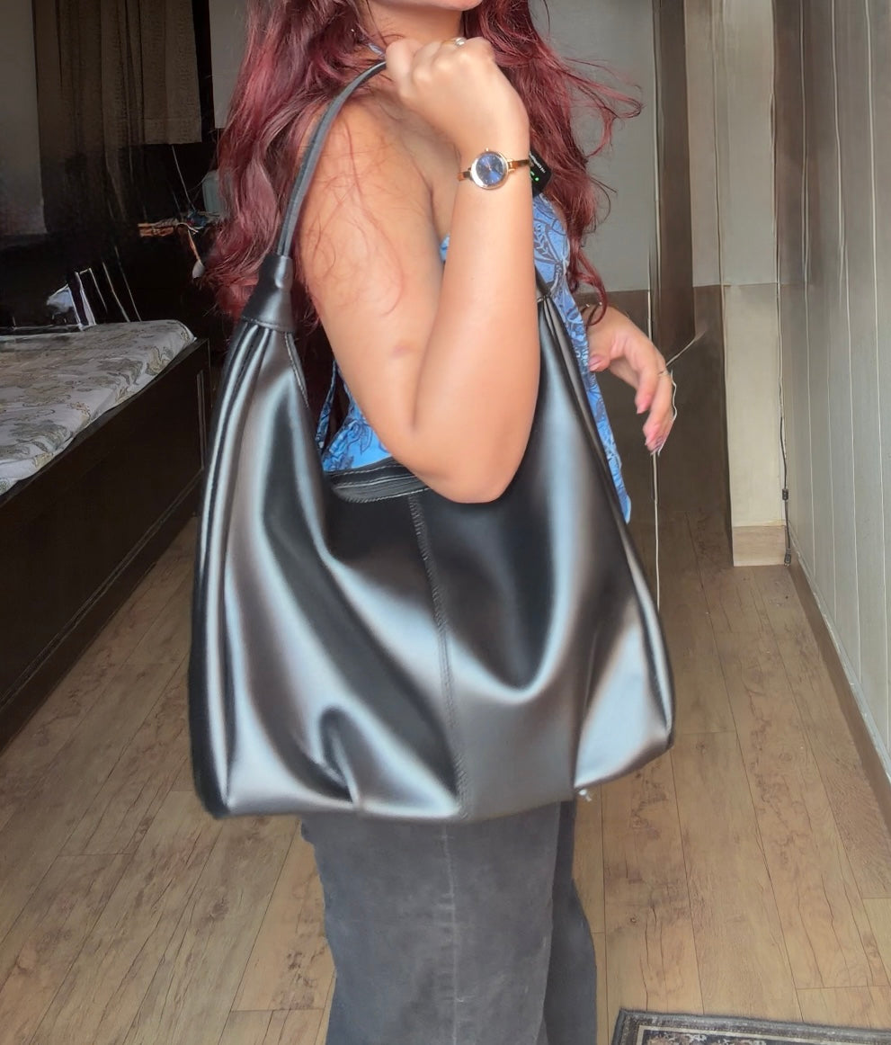 Urban Nomad Rovz Hobo Bag