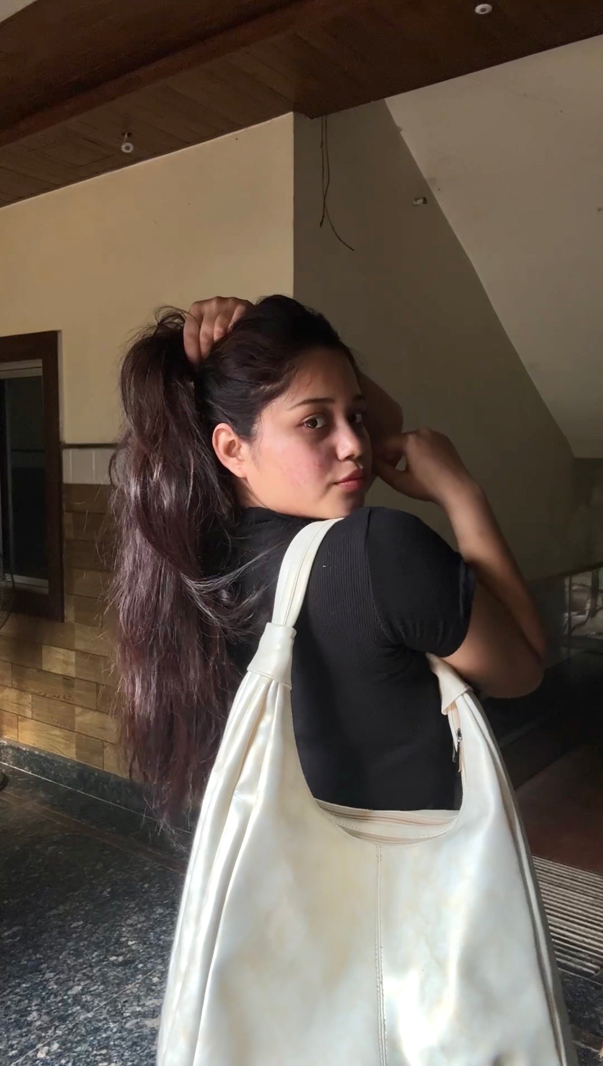 Urban Nomad Rovz Hobo Bag